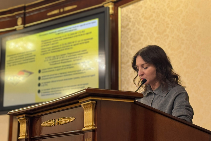 На аппаратном совещании председатель КУГИ Марина Тоноян рассказала о новом порядке перевода земель сельхозназначения